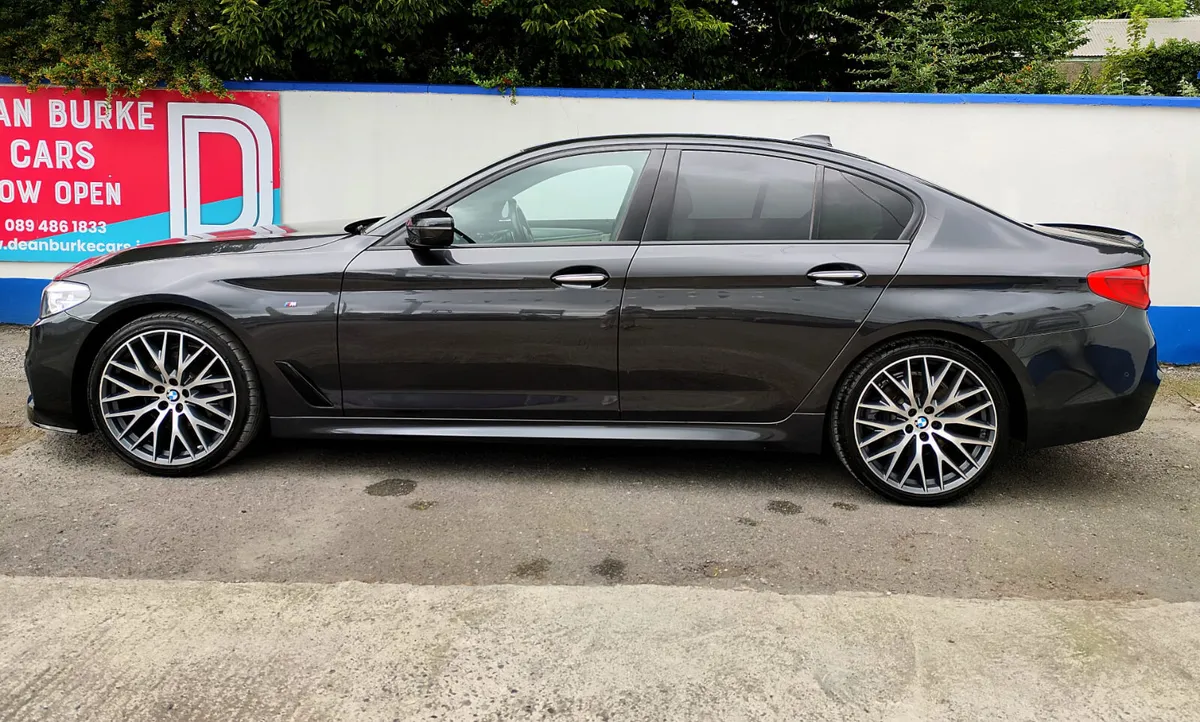 BMW 5-Series 2018 - Image 3