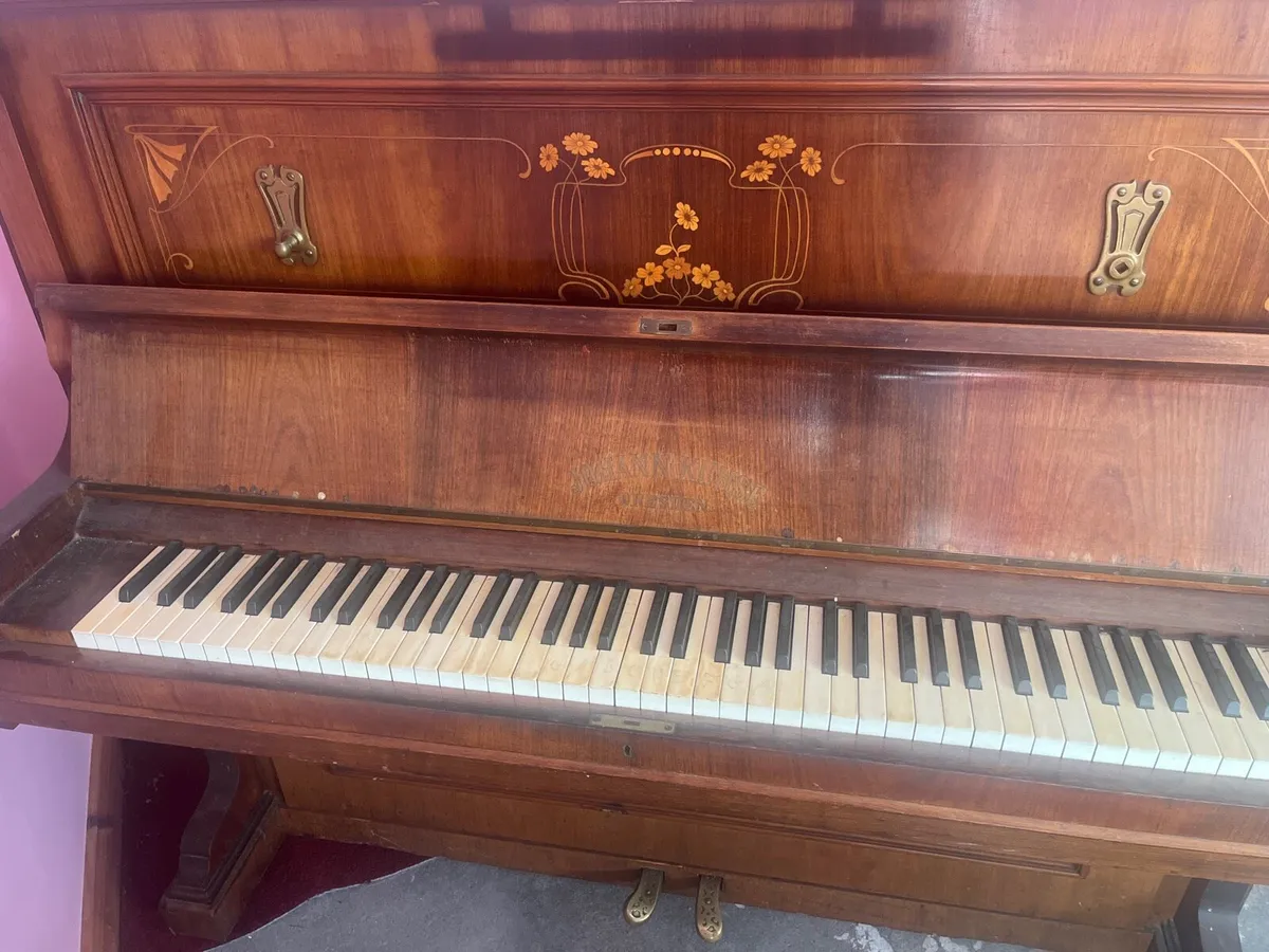 Piano - Image 1