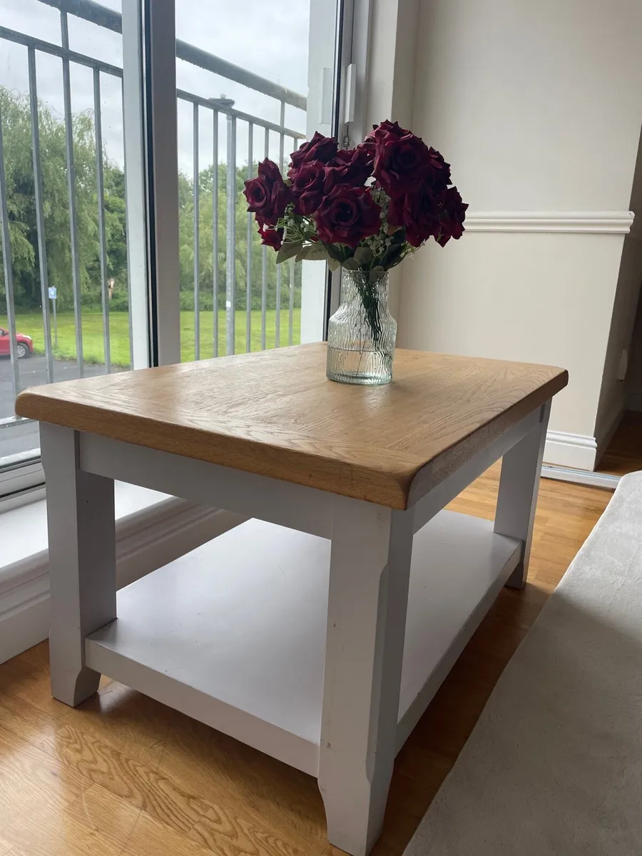 Dinning table & 6 chairs, coffee table - Image 3