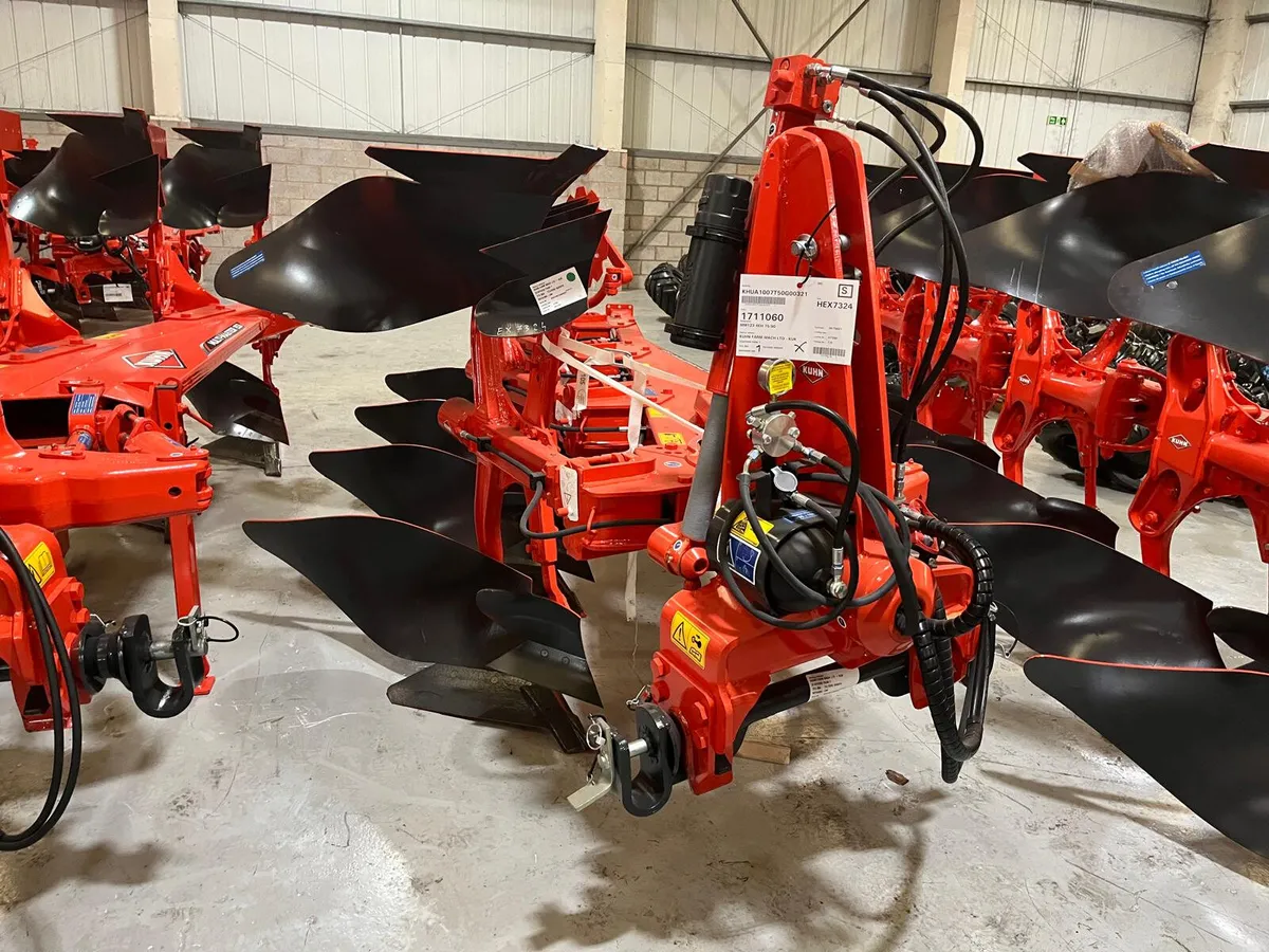 KUHN MULTI MASTER 4F VARI WIDTH PLOUGH - SPECIAL - Image 4