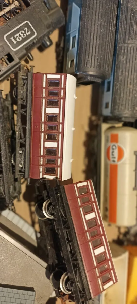 Train Set and Track - Image 4