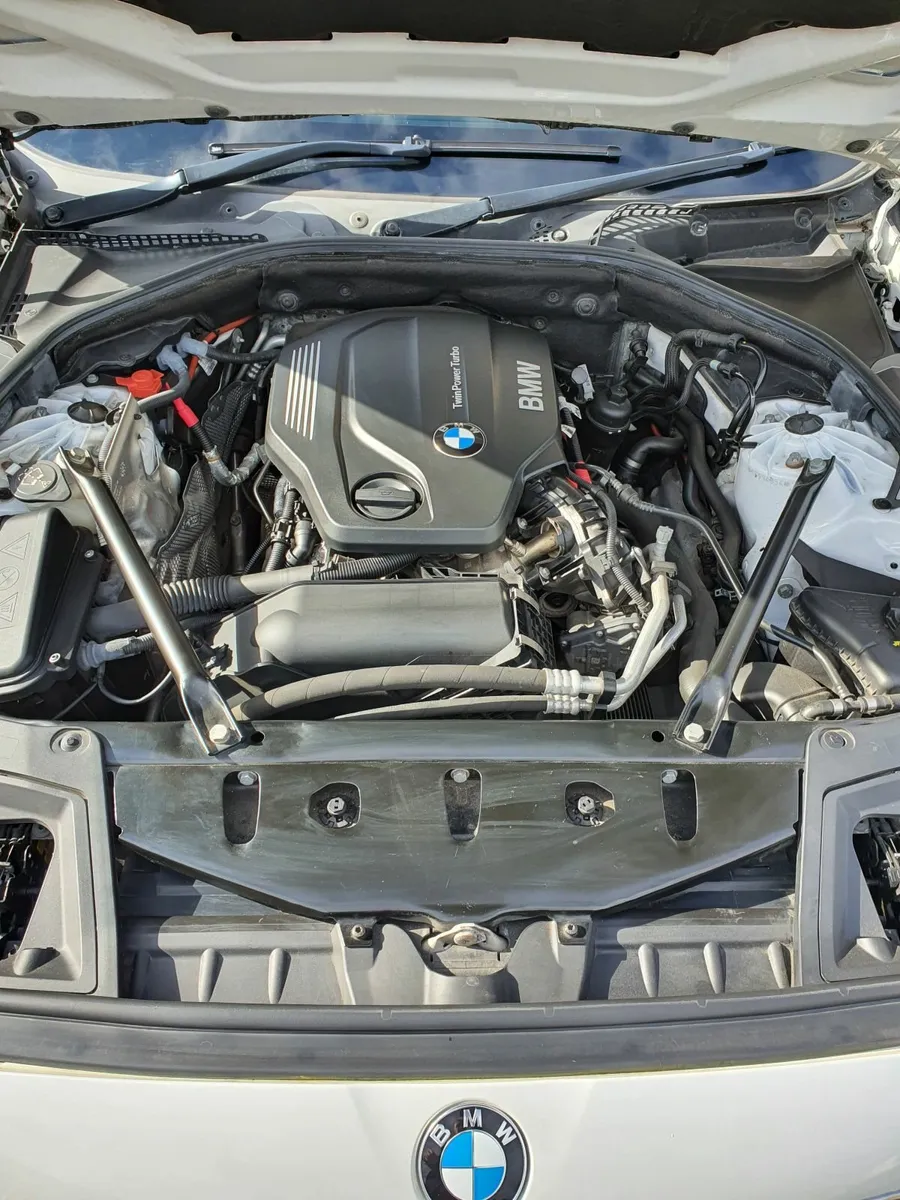BMW 5-Series 2016 - Image 4