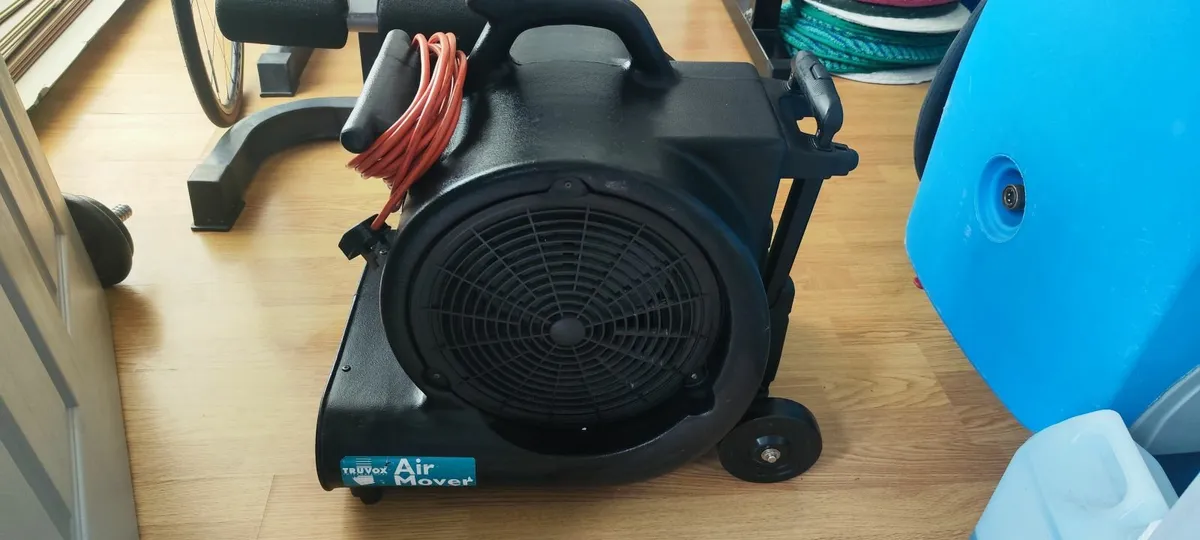 Air mover carpet and room dryer - Image 1