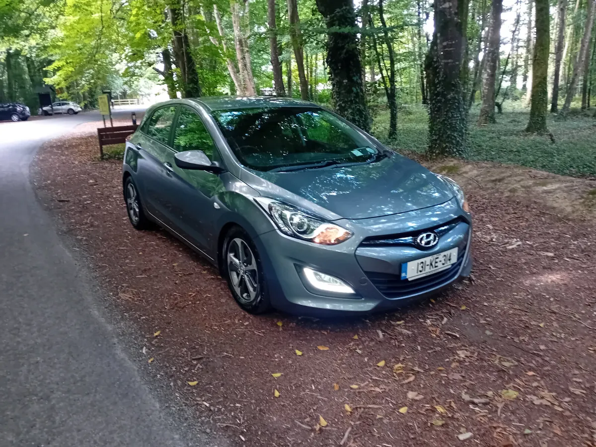 131 HYUNDAI i30, 1.4 CRDI 5 DOOR 6 SPEED - Image 3