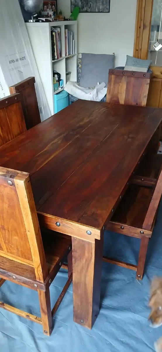 Table & Chairs - Image 3