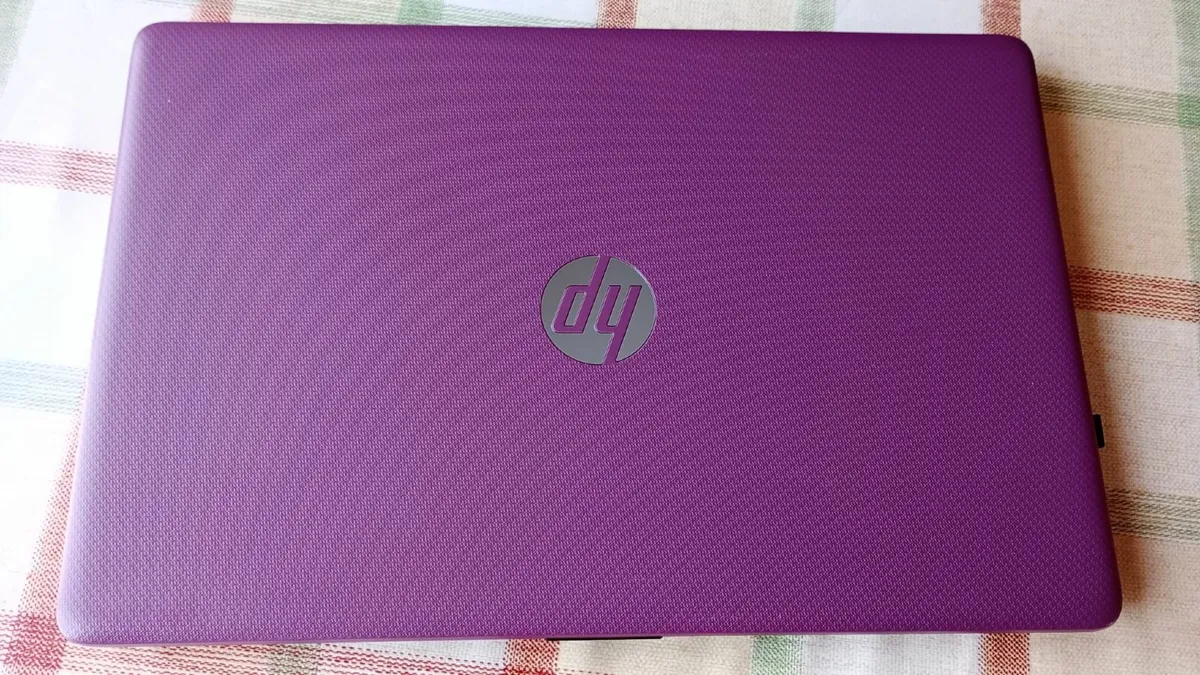 HP 15 Slim Laptop: 15.6inch - Image 1
