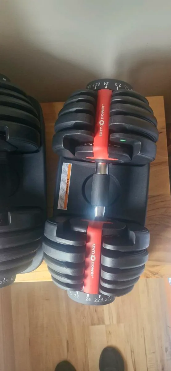 Adjustable Dumbell set - Image 1