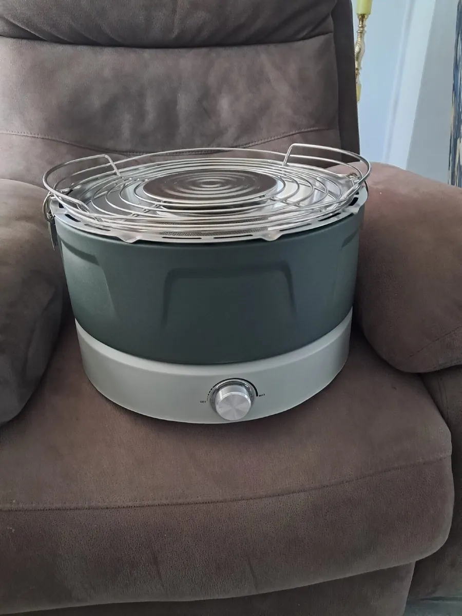 PORTABLE BBQ and Chair - Image 3