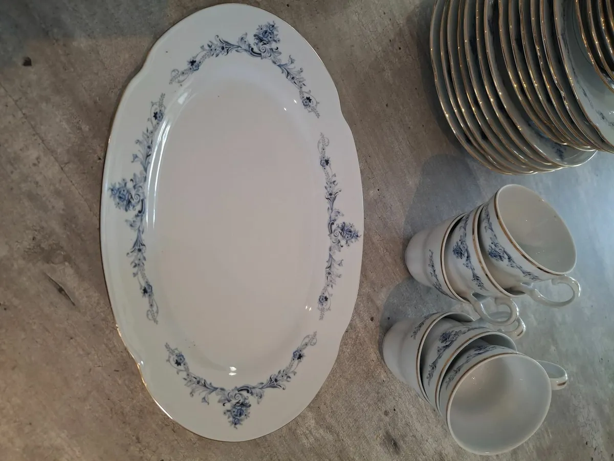 Porcelain Tea Set - Image 3