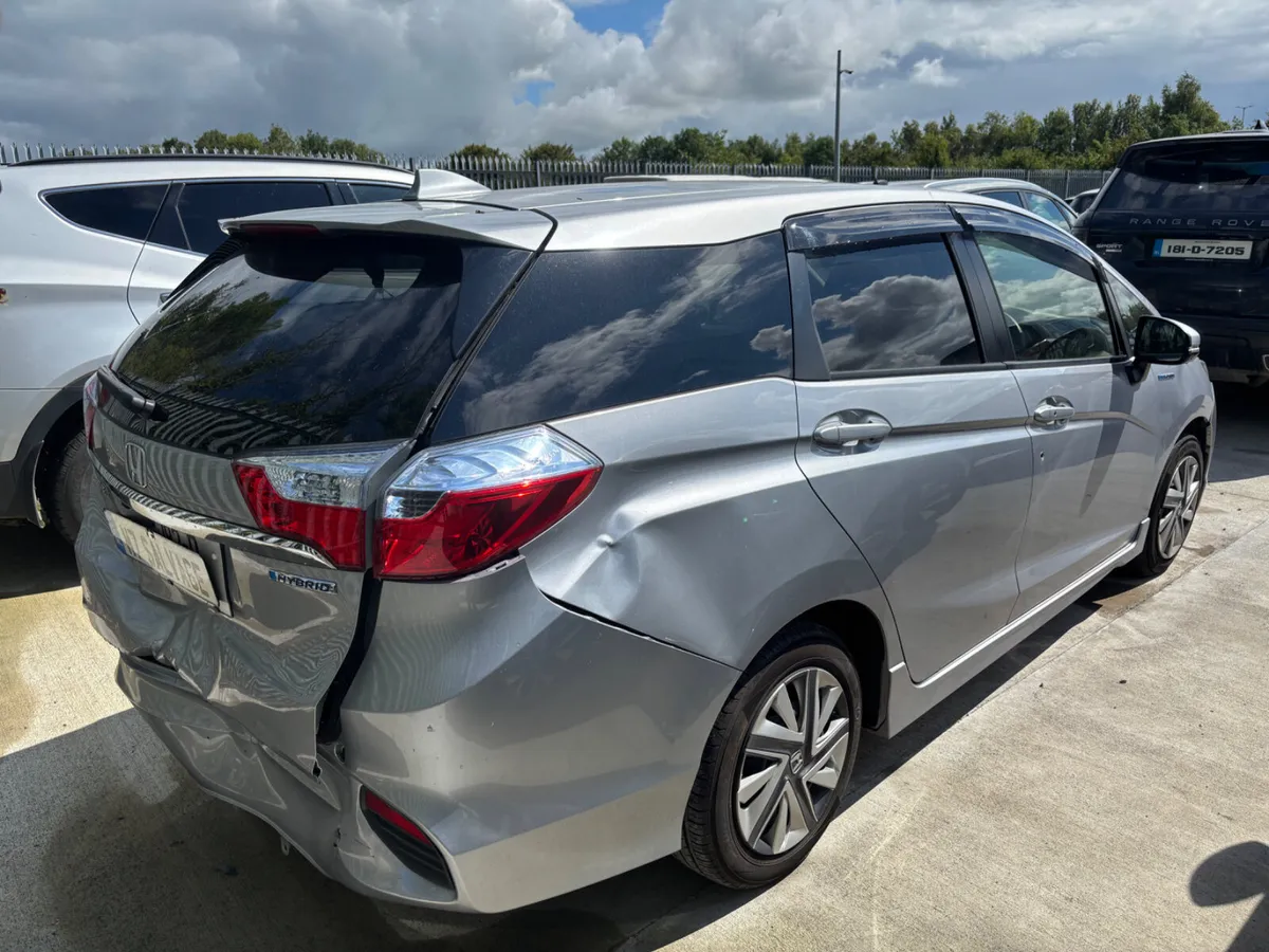 19 Shuttle Hybrid 80km NCT 11/26 Drives - Image 3