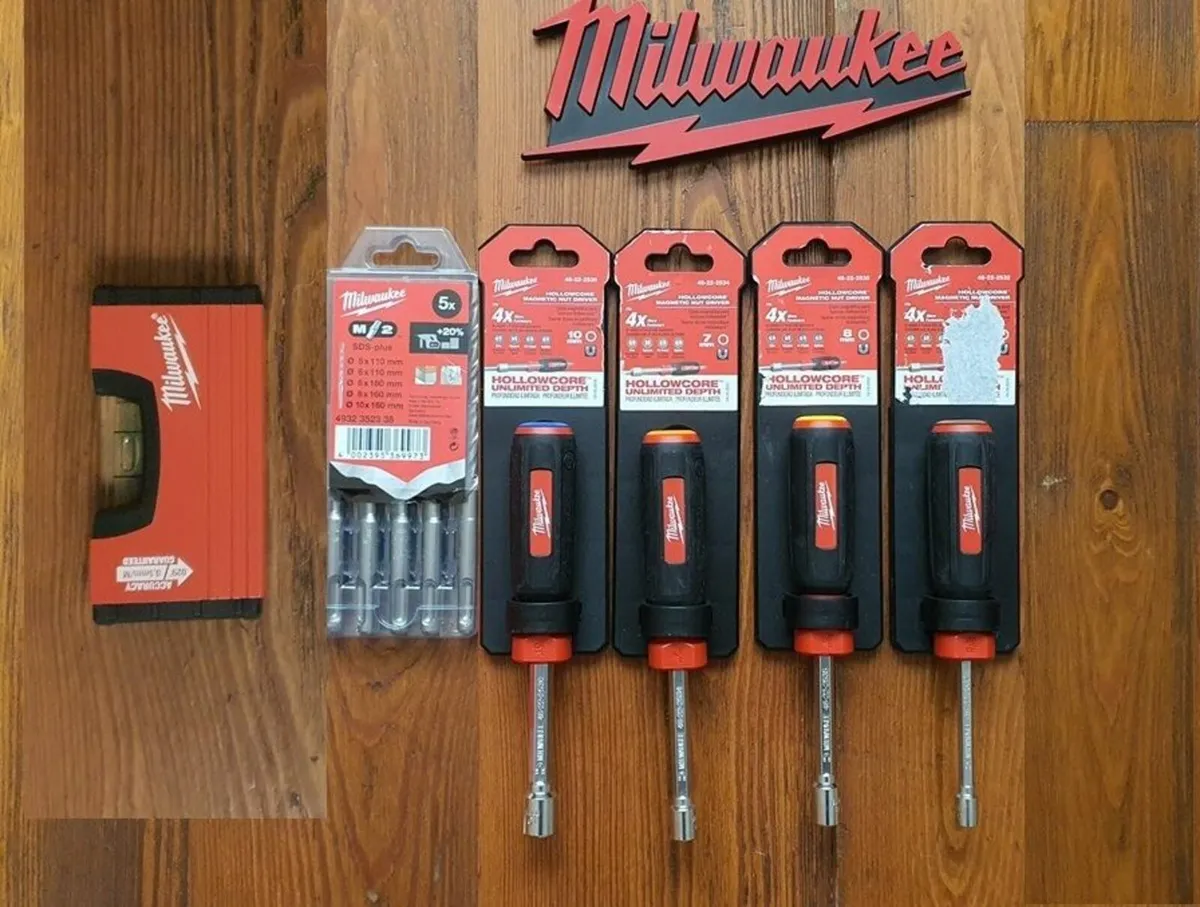 Milwaukee hand tools, tapes, screwdrivers, blades - Image 1
