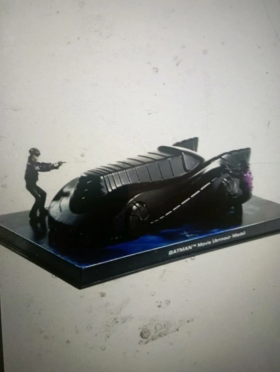BATMAN BATMOBILE 1989 ARMOUR CAR. - Image 1