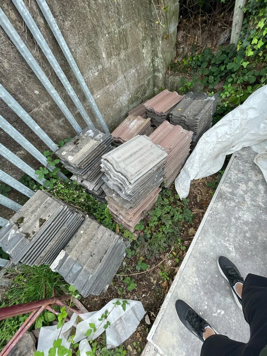 Roof tiles - Image 2