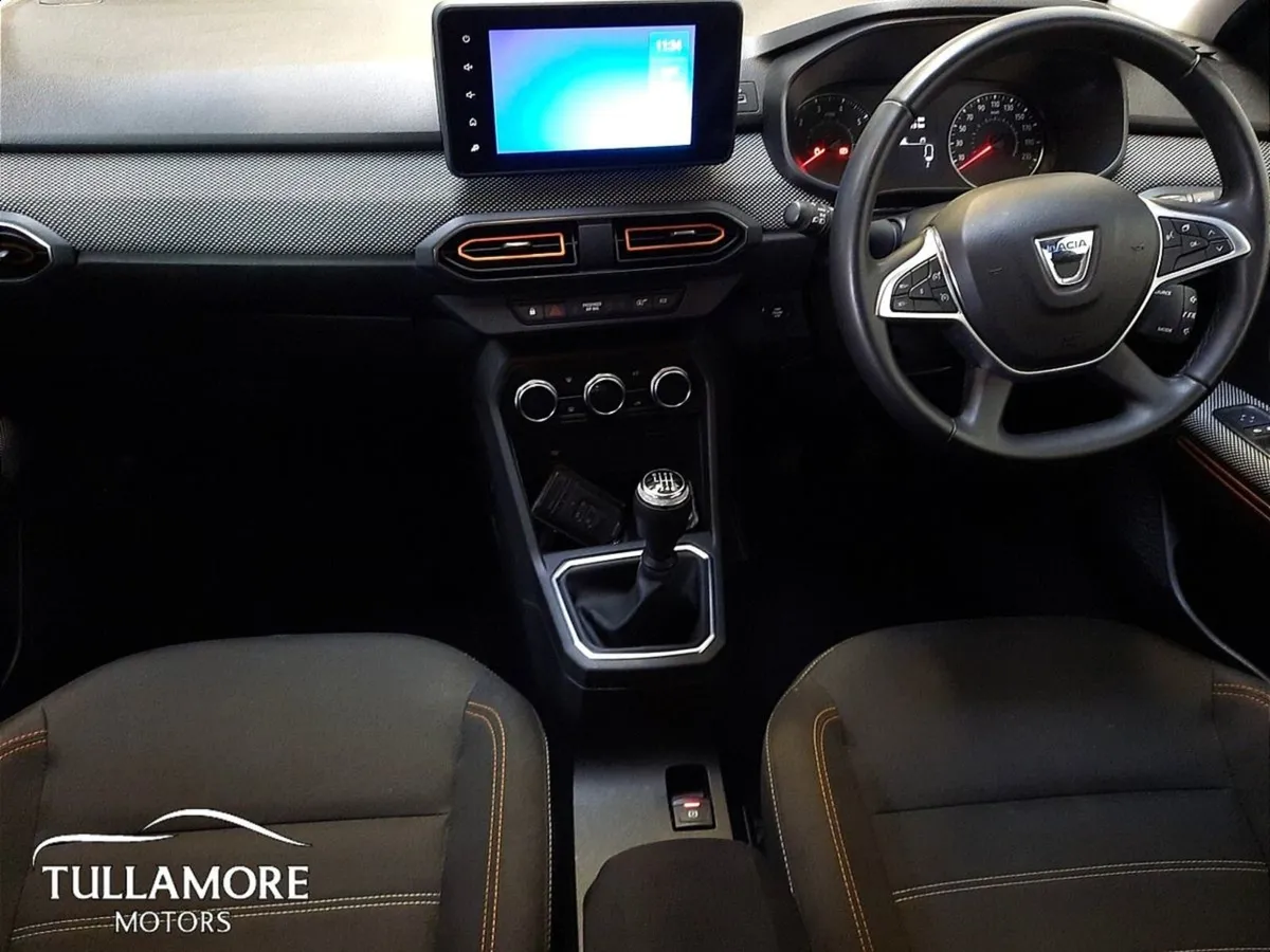 Dacia Sandero Stepway TCe 90 Prestige - Image 2