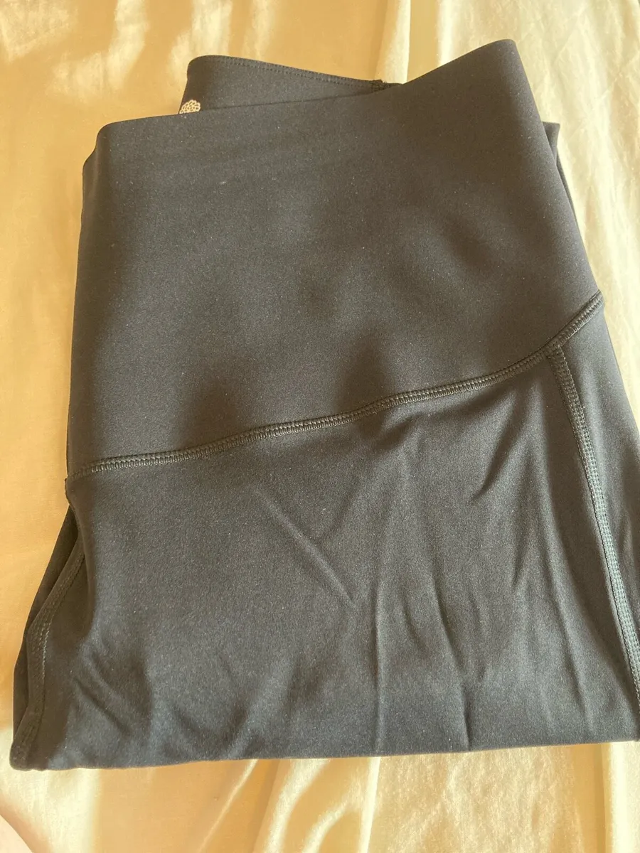 Lisa and Co leggings - Image 2