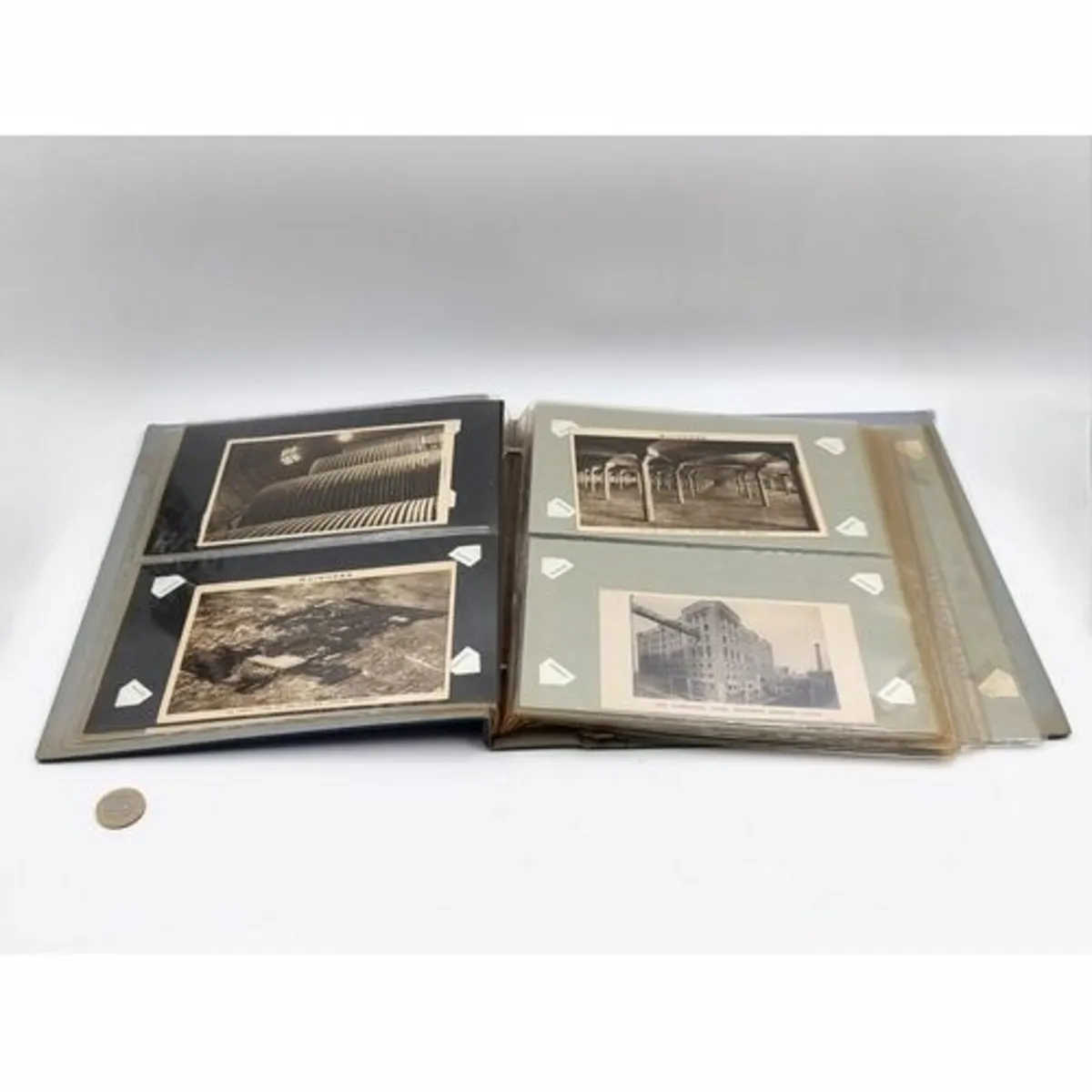 Star Lot: Collectible-Antiques-Gold-Furniture - Image 1