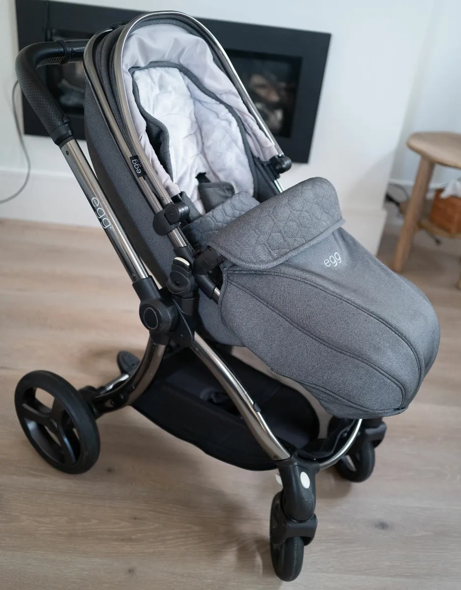 Egg 2 Stroller - Image 1