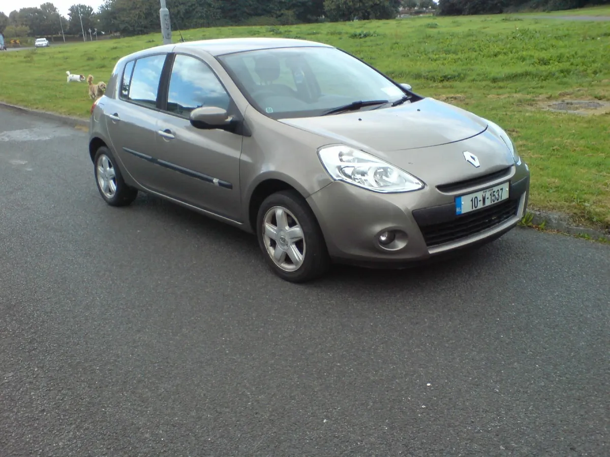 Renault Clio 2010 - Image 2