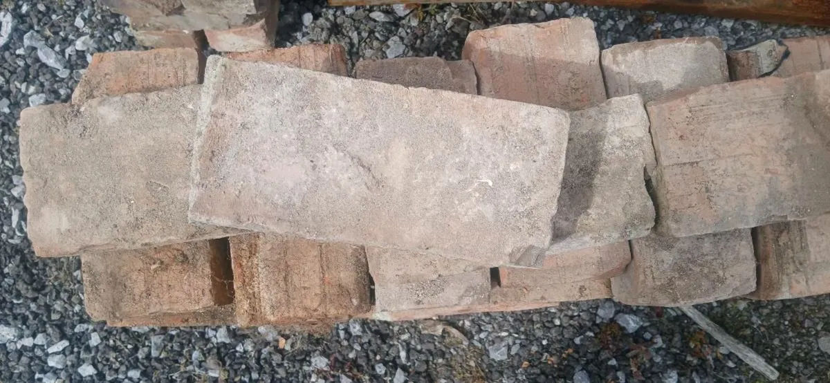 Old red bricks..(100) - Image 2