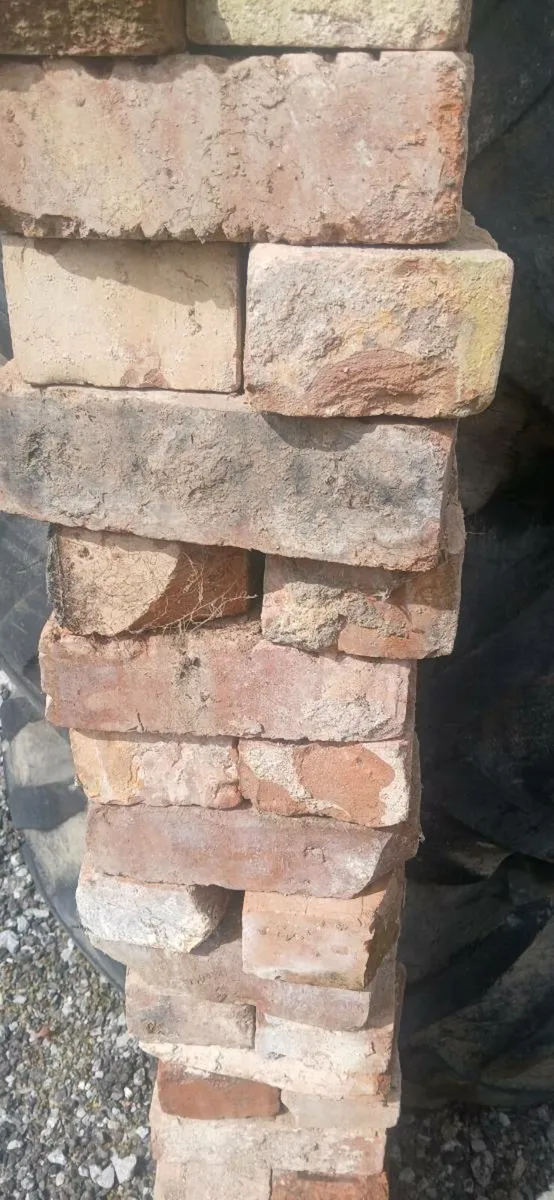 Old red bricks..(100) - Image 3