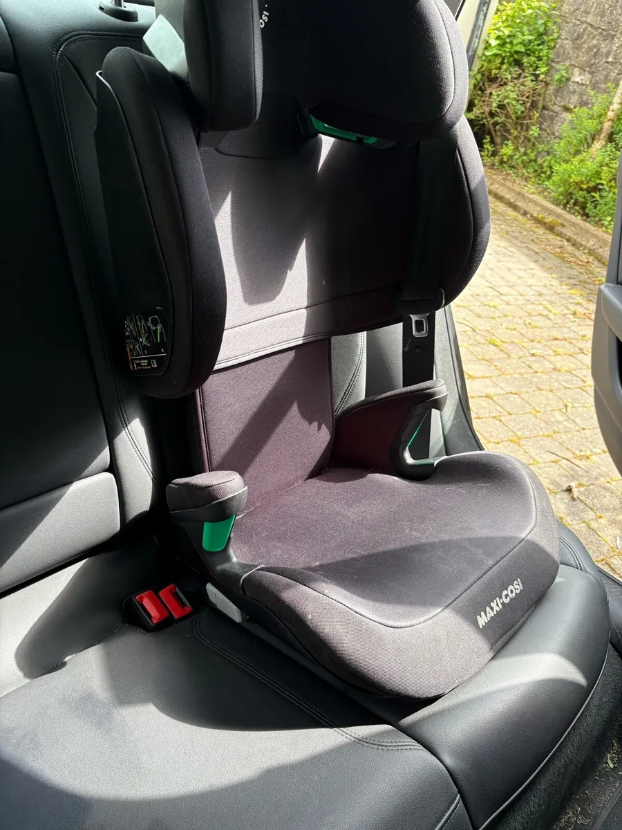 Maxi Cosi car seat