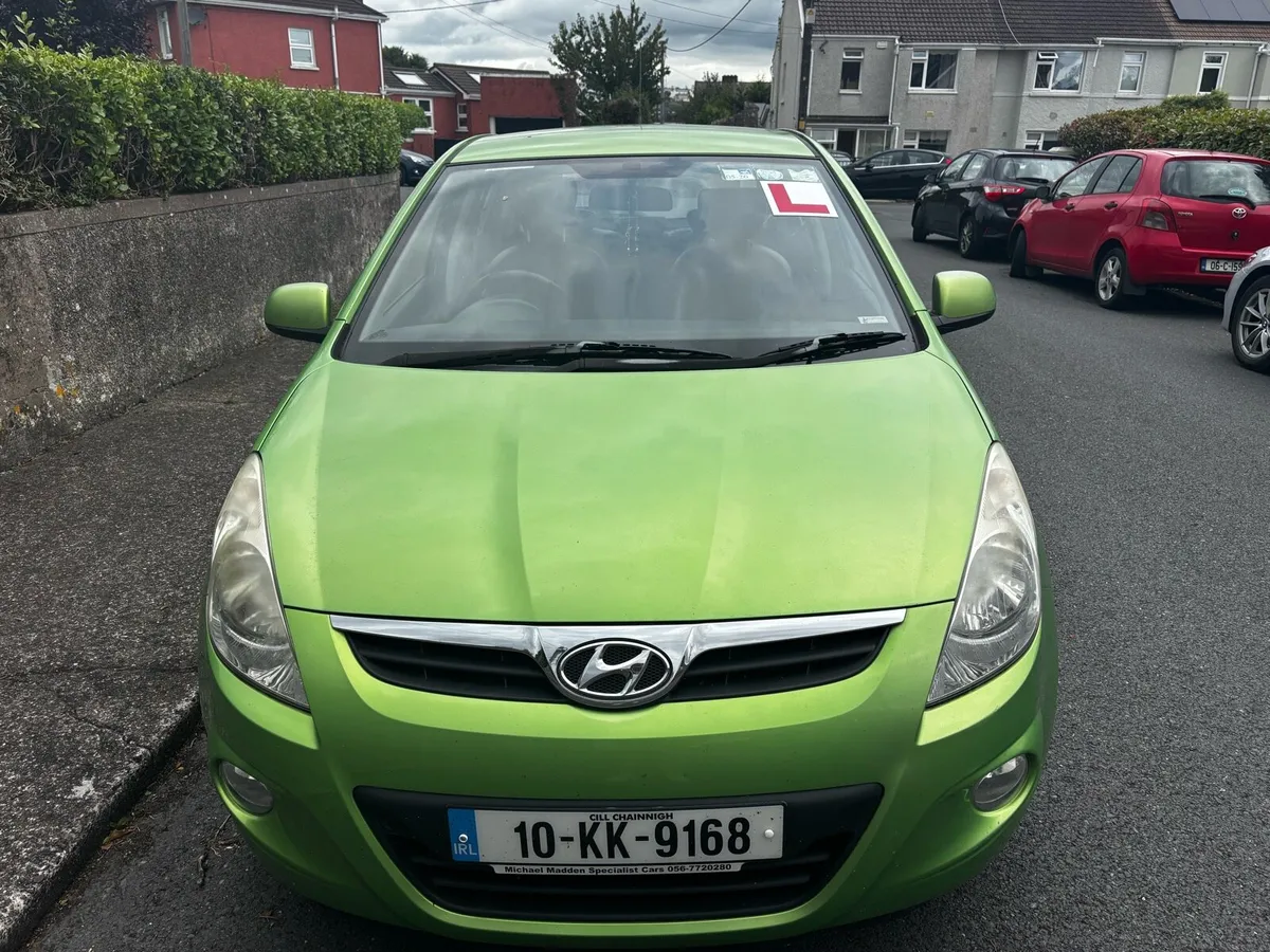 Hyundai i20 2010 - Image 4