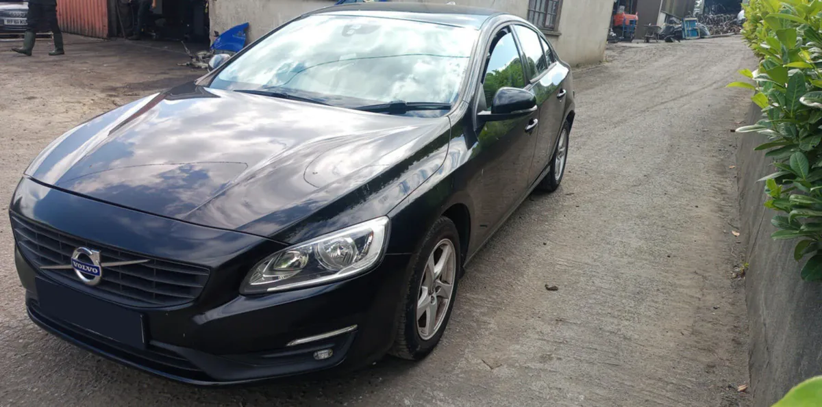 2016 VOLVO S60 2.0 DIESEL FOR BREAKING - Image 1