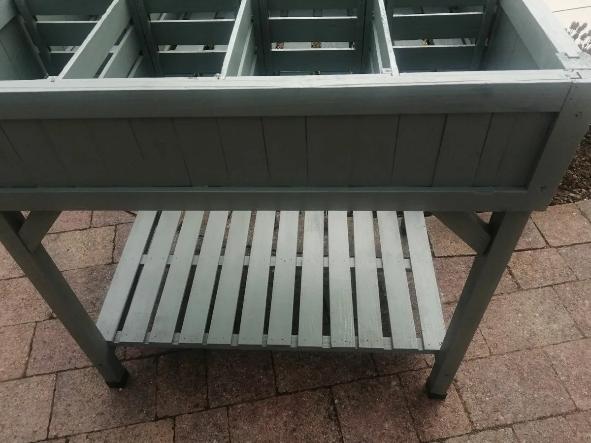 Raised planter herb garden - Image 3