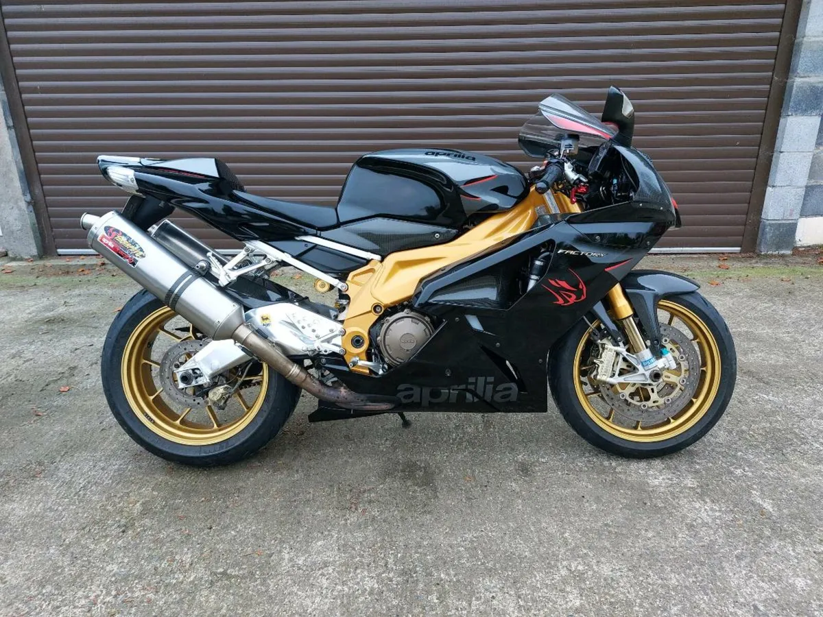 Aprilia rsv1000 r factory - Image 2