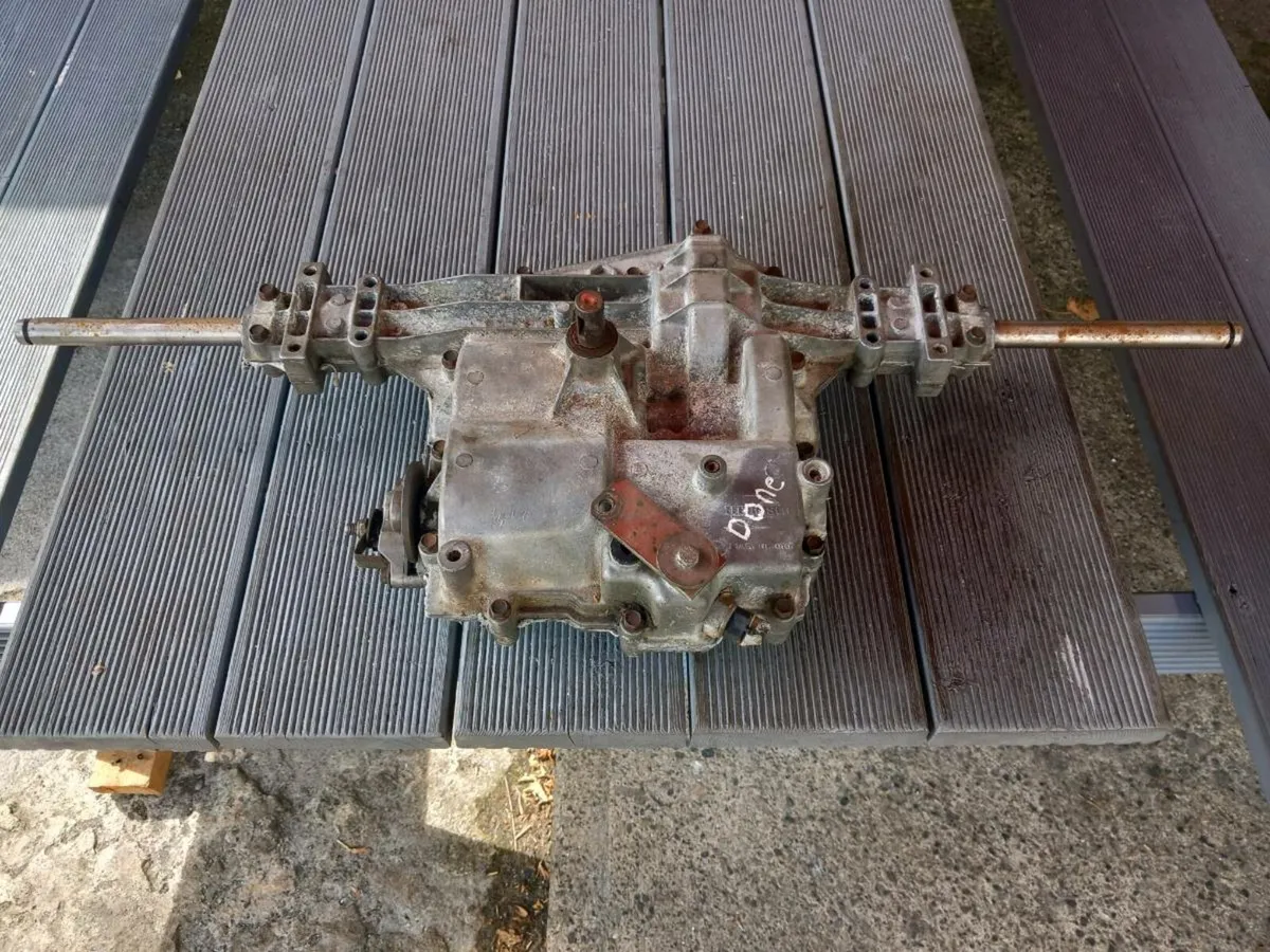 Castlegarden/peerless manual gearbox for sale - Image 1