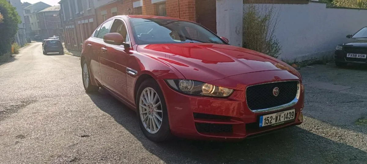 Jaguar XE automatic - Image 2