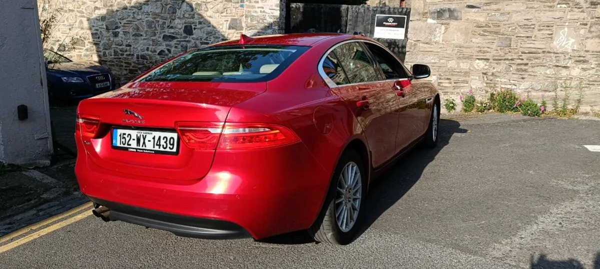 Jaguar XE automatic - Image 4