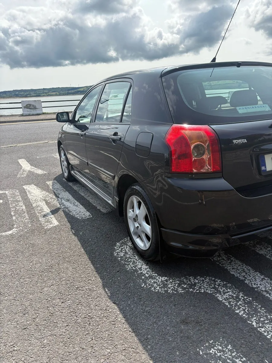 Toyota Corolla Luna - Image 4