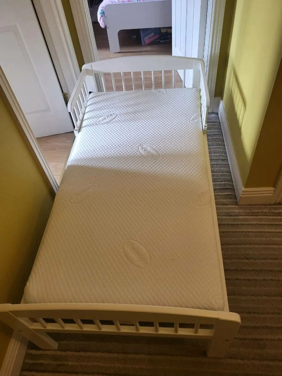 Toddler bed - Image 4