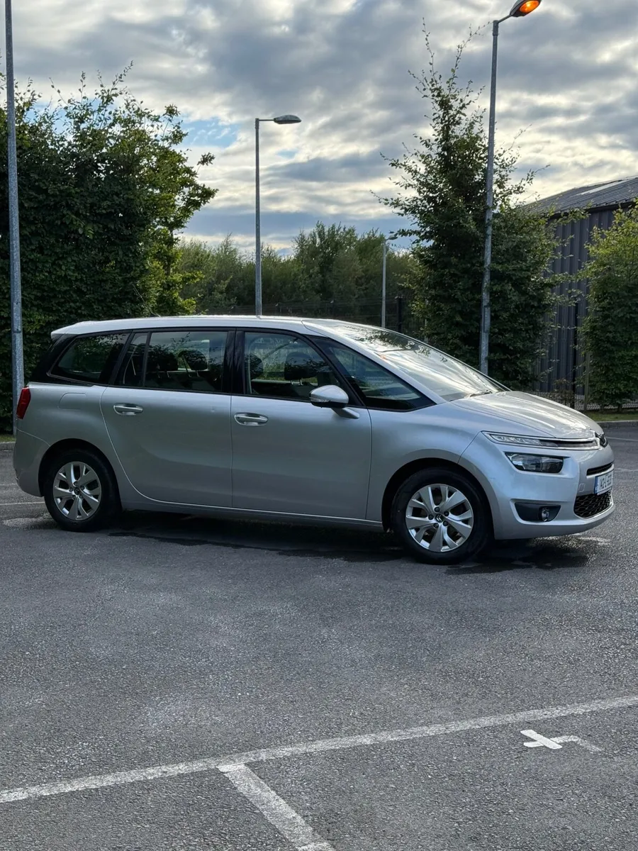 Citroen Grand C4 Picasso 1.6 E-HDI 115 BHP VTR+ - Image 4