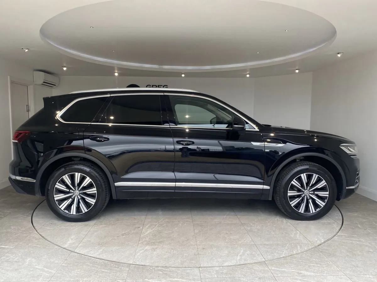 Volkswagen Touareg 2019 - Image 4