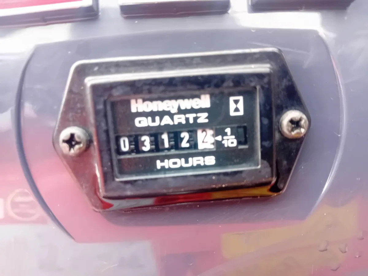 Micro  minidigger servo - Image 3
