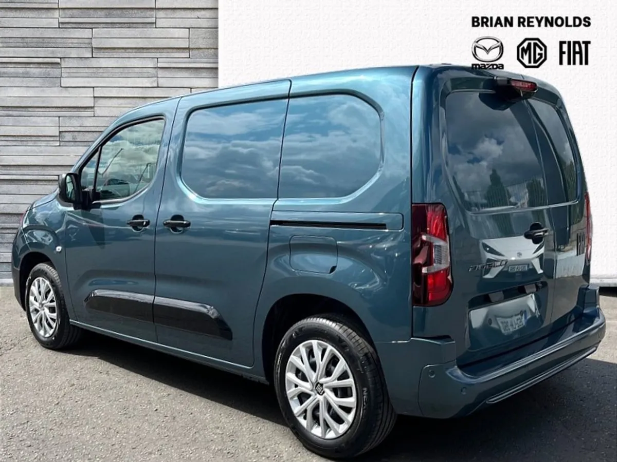 Fiat Doblo Cargo SWB 1.5 130hp 650kg Tecnico Plus - Image 4