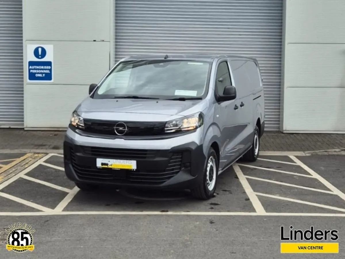 Opel Vivaro LWB 251 0kms Demo - Image 2