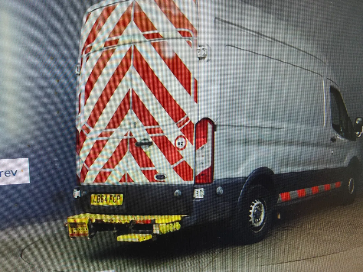 2015 TRANSIT 155 350 COMPRESSOR AND GENARATOR VAN - Image 2