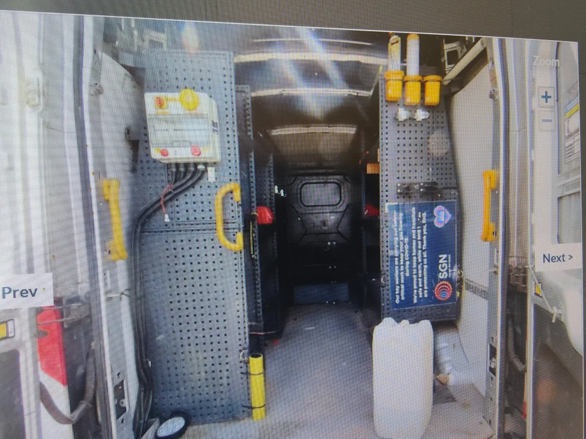 2015 TRANSIT 155 350 COMPRESSOR AND GENARATOR VAN - Image 3