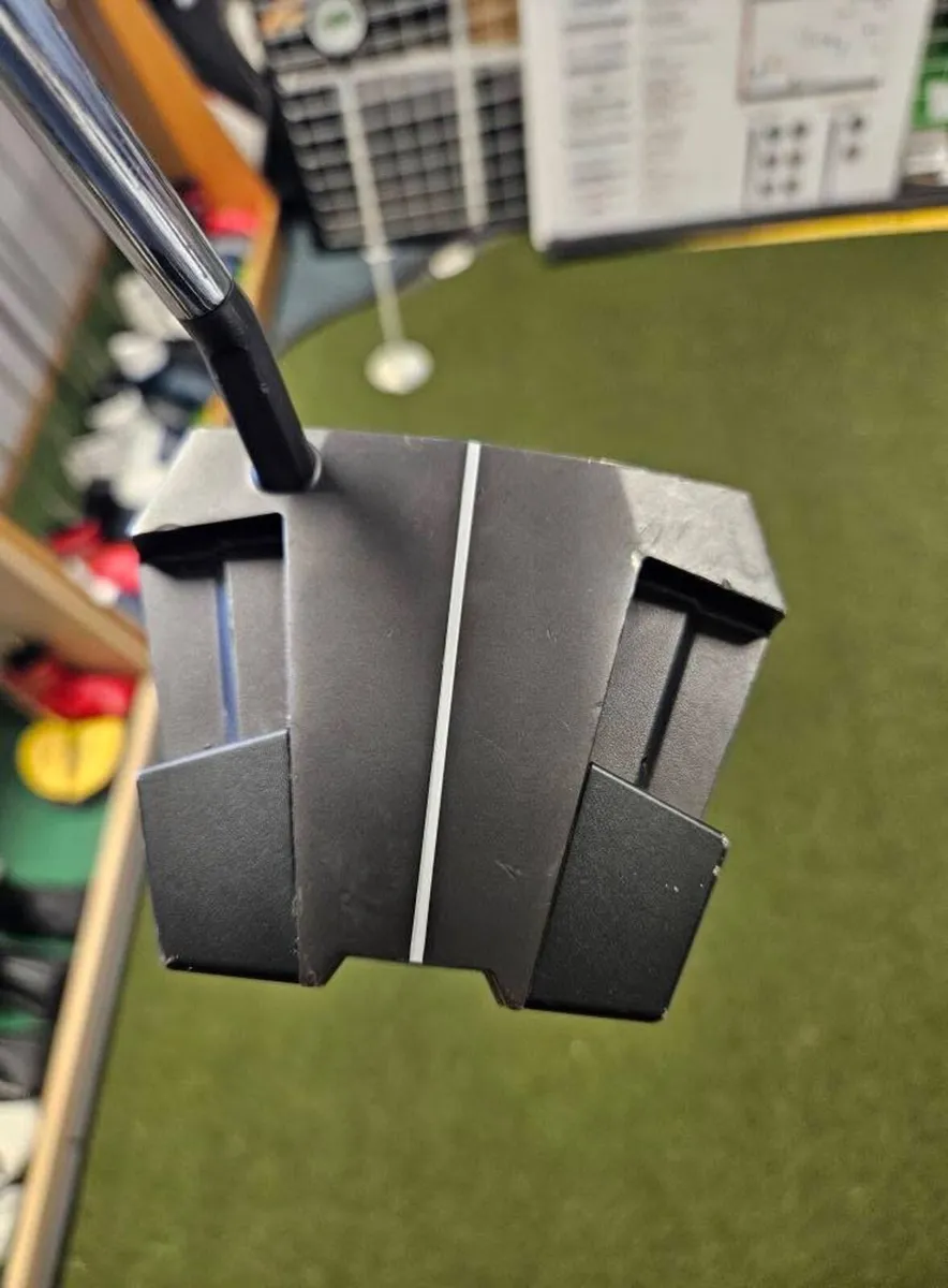 Odyssey Eleven Tour Lined Putter - Image 2