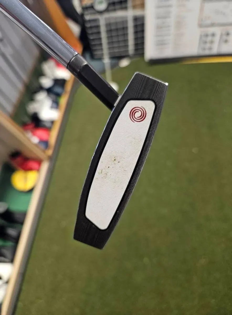Odyssey Eleven Tour Lined Putter - Image 3