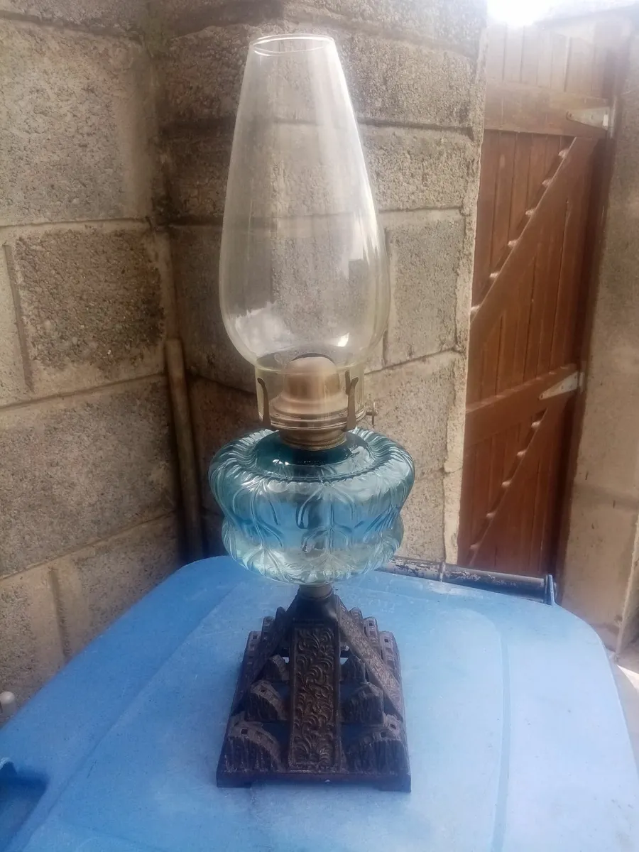 3 vintage oil lamps - Image 2