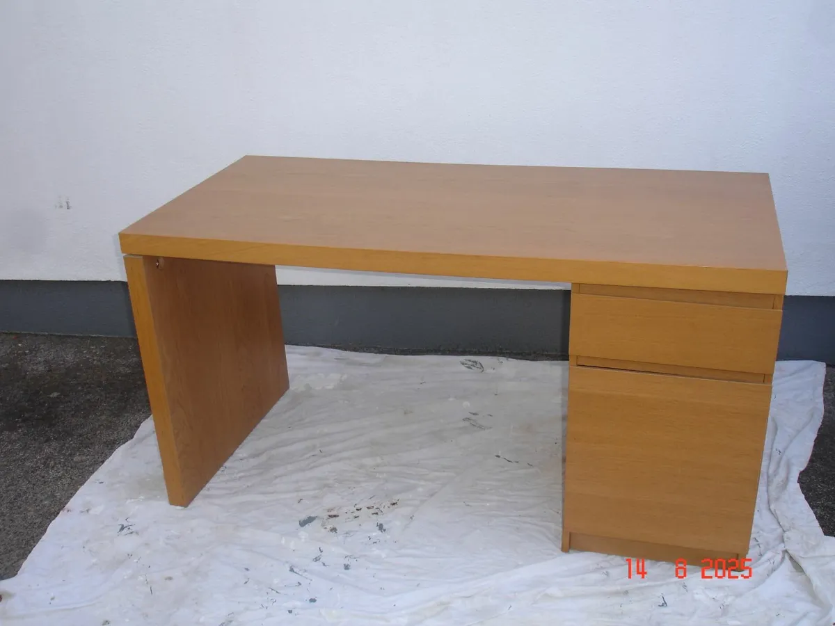 Office Desk ,  1400mm  x  650mm - Image 1