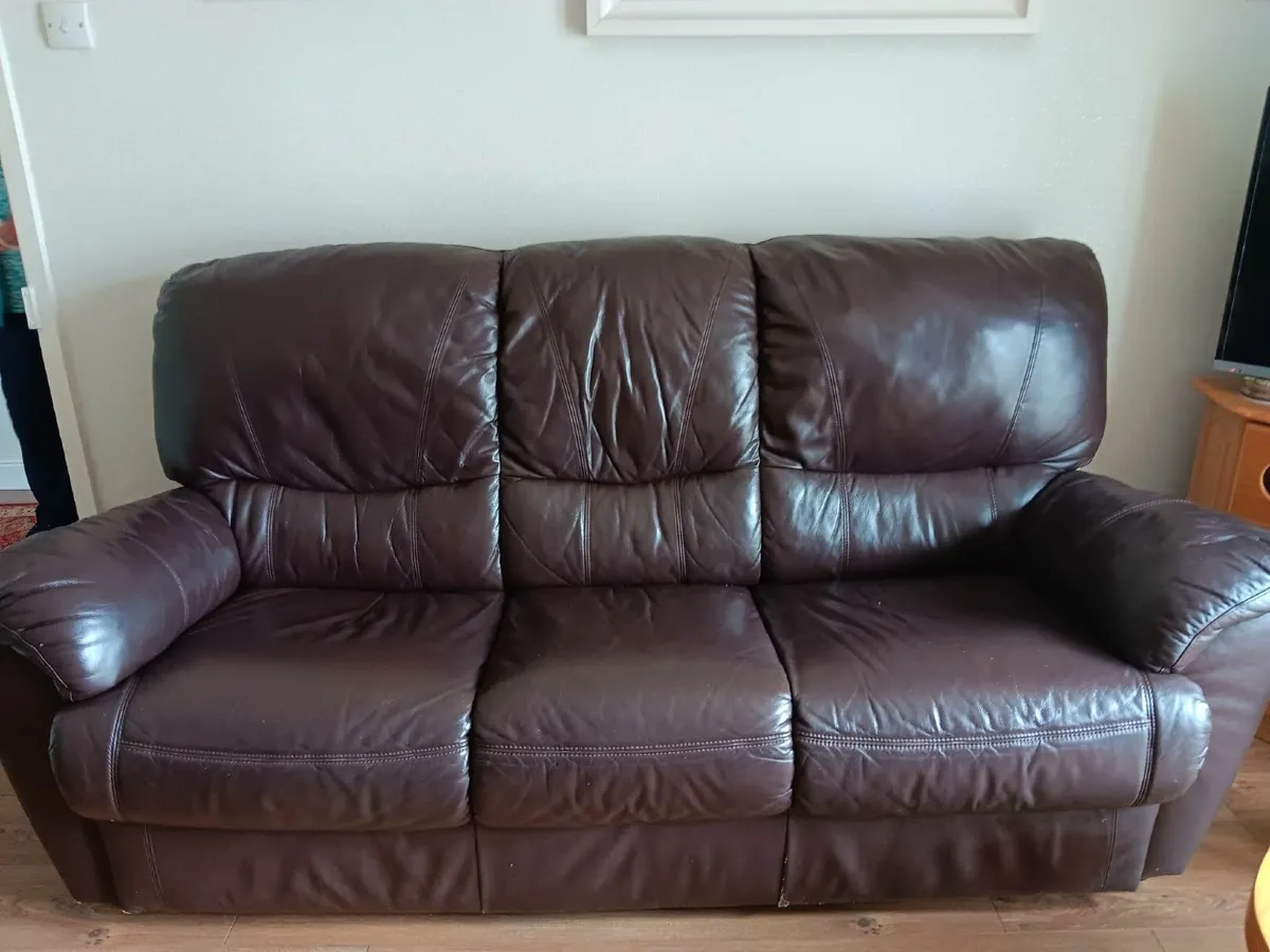 Suite of Furniture - Image 3