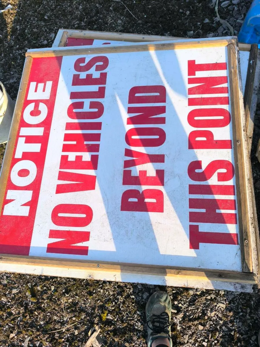 Signs - Image 1