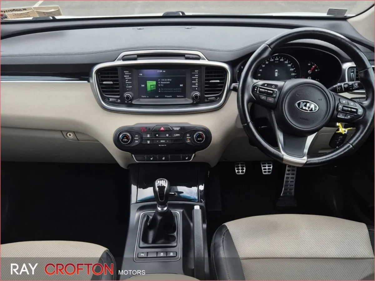 Kia Sorento Platinum 2WD - Image 4