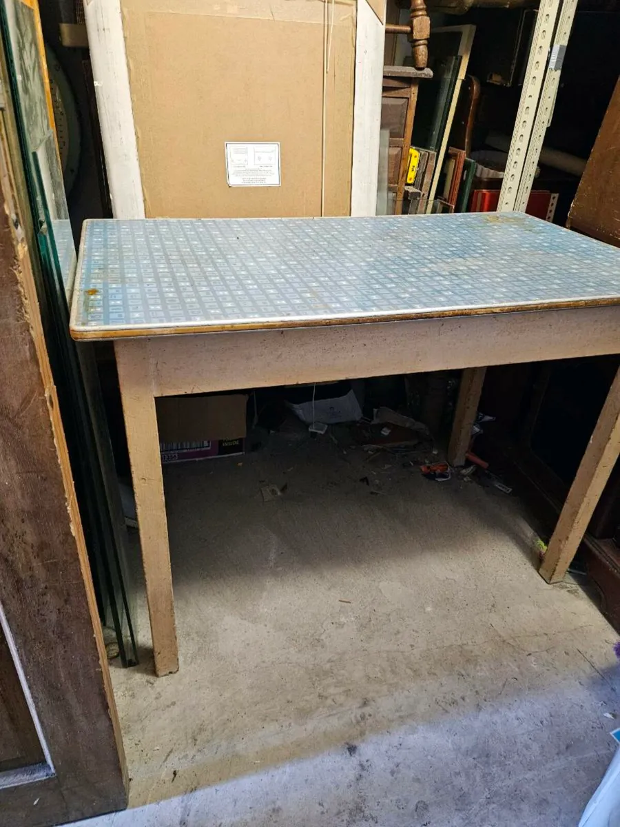 Vintage 1950's Formica Kitchen Table - Image 3