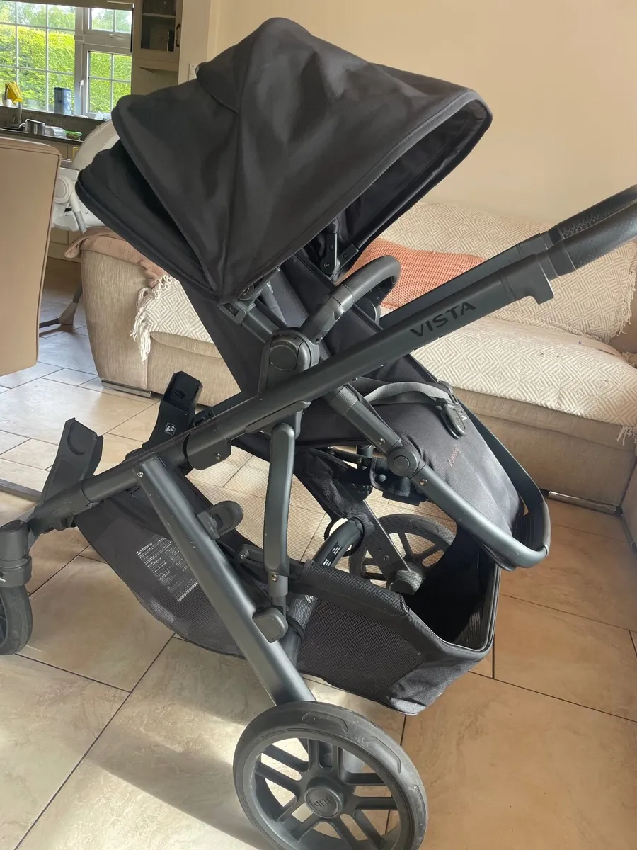 Pram - Image 1